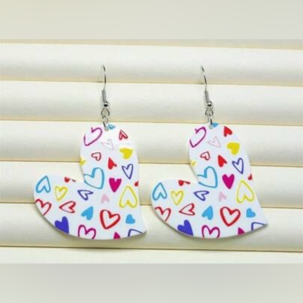 NWT - Artistic White Heart w/ Colorful hearts dangle earrings - Valentine’s Day